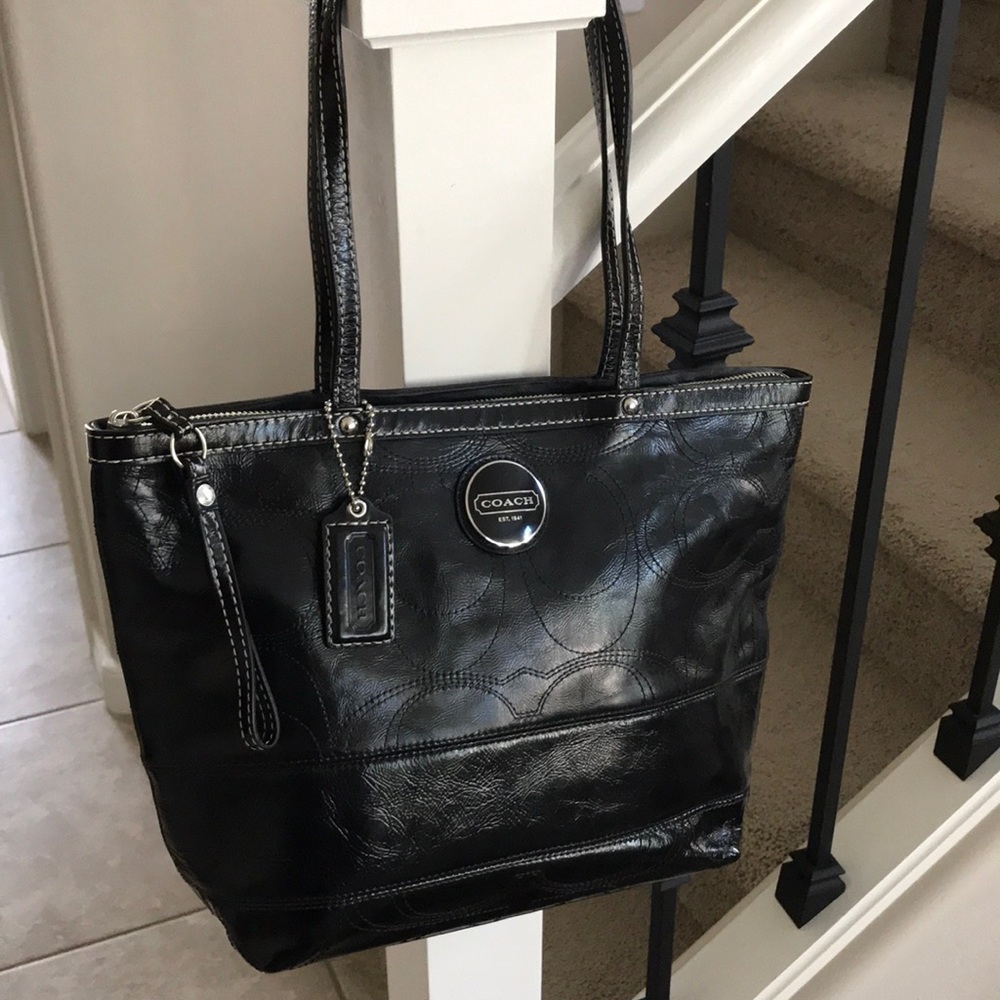 Signature Coach Black Patent Leather Purse Tote